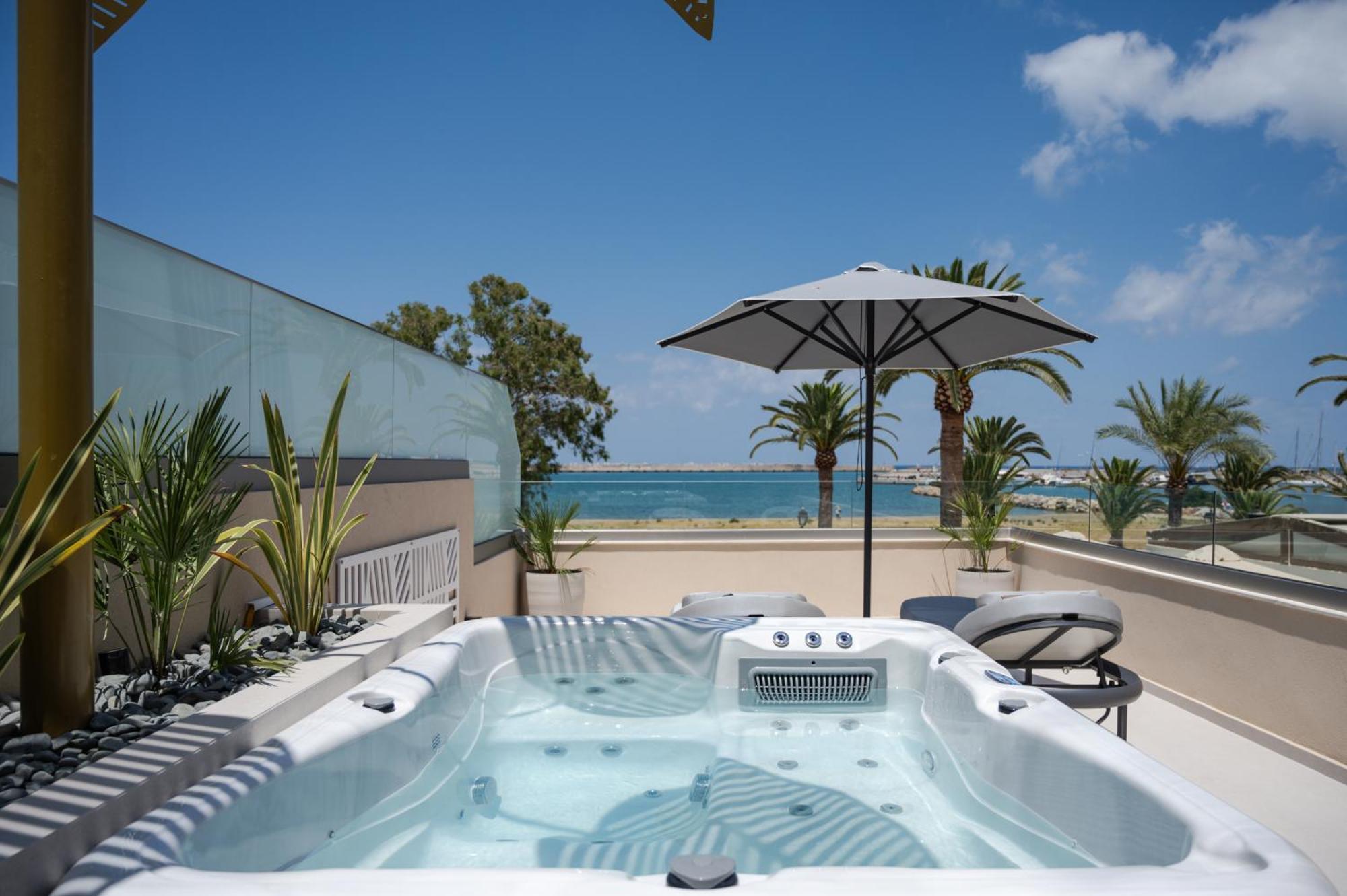 Omma Suites Rethymno  ภายนอก รูปภาพ